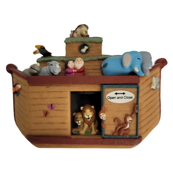 Hallmark Keepsake Ornament Noah's Ark Ornament 2005 - Picture 5 of 14